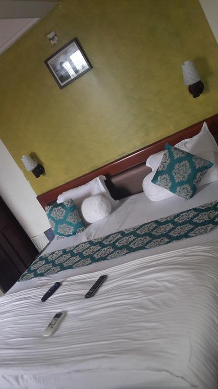 Hotel Peace Park Panvel Exterior photo