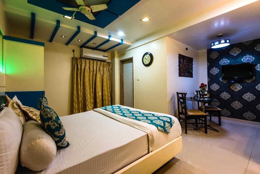 Hotel Peace Park Panvel Exterior photo